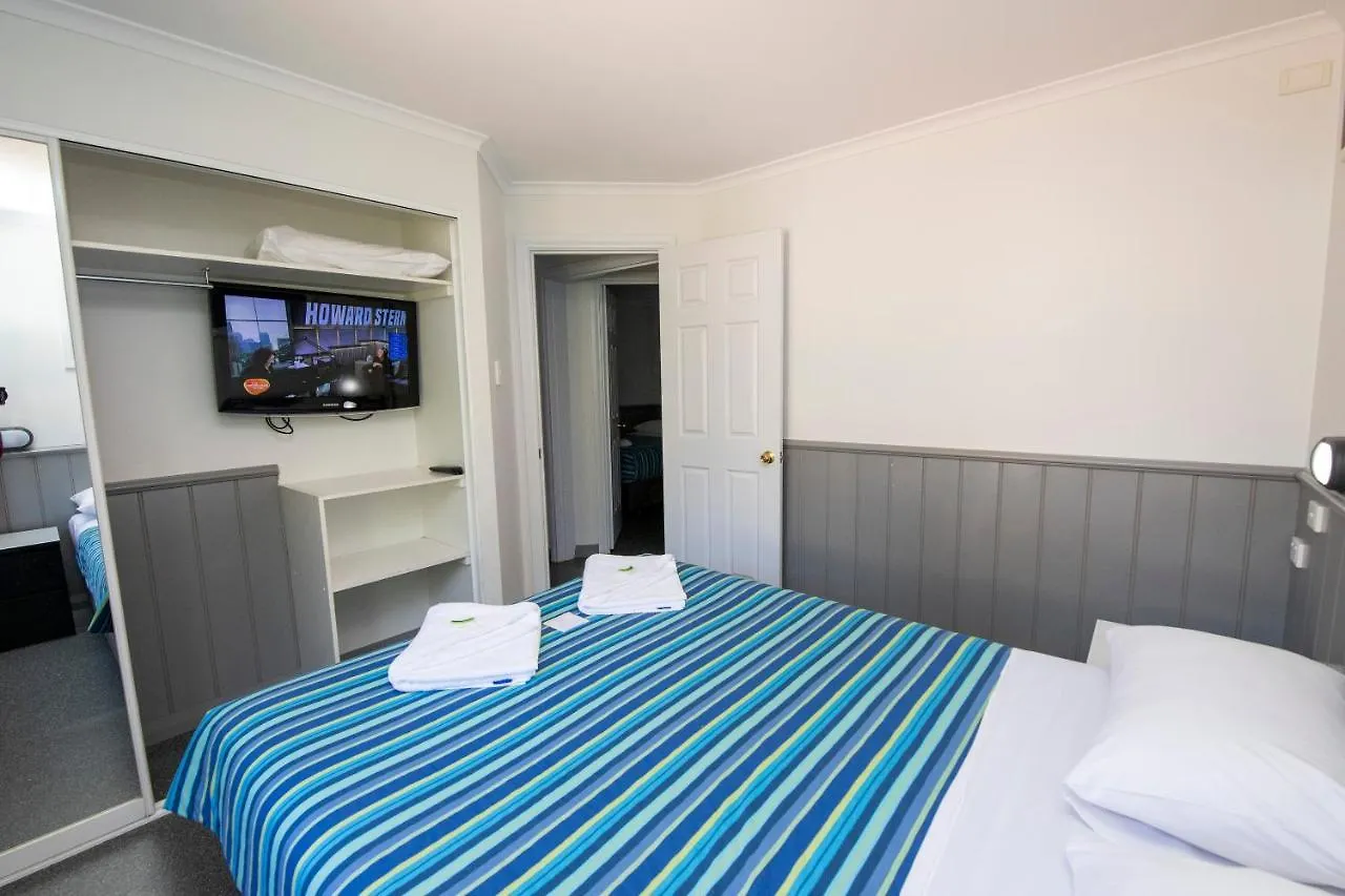 Karrinyup Waters Resort Perth 3*,