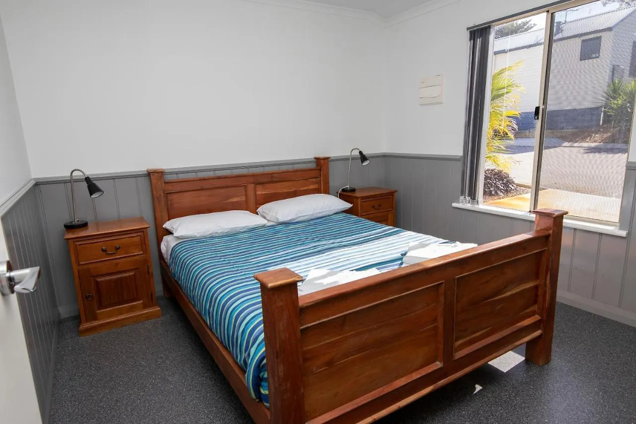 Karrinyup Waters Resort Perth 3*,