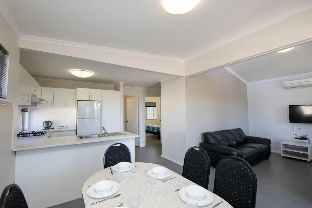 Karrinyup Waters Resort Perth 3*,  Australia
